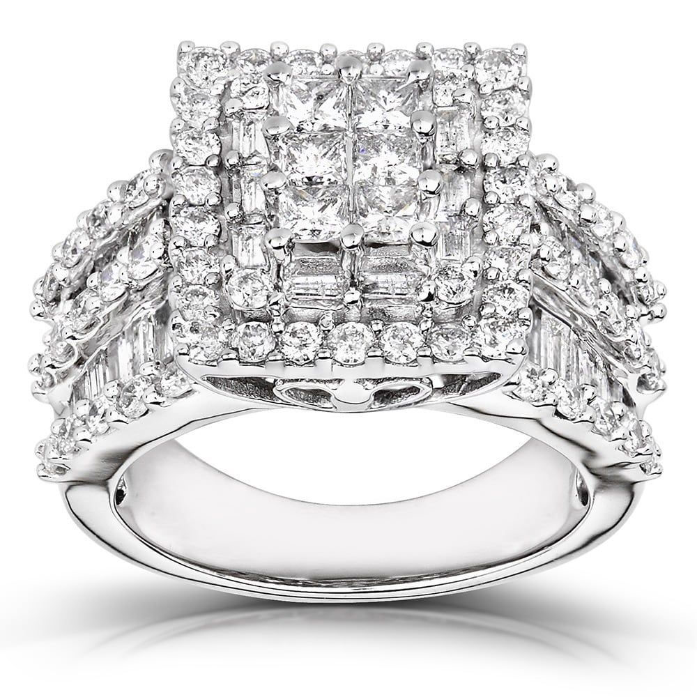 Take a look at the minimalistic design of the diamond cluster ring
