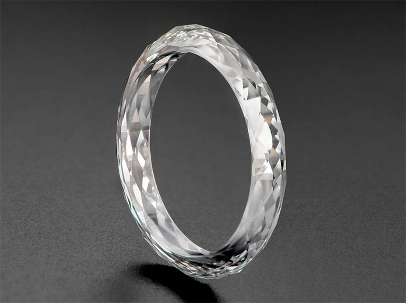 Solid Laboratory-Grown Single-Crystal Diamond Ring
